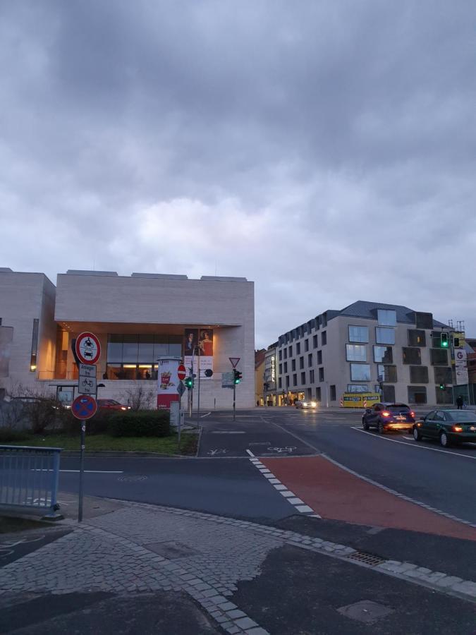 Ferienwohnung Penthouse Michelangelo GreatView, WiFi&Netflix Schweinfurt Exterior foto