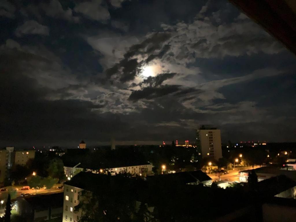 Ferienwohnung Penthouse Michelangelo GreatView, WiFi&Netflix Schweinfurt Exterior foto